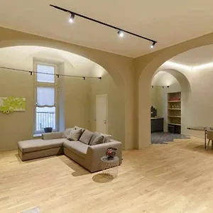 Crociferi Luxury Appartamento Aeroporto di Catania Fontana Rossa